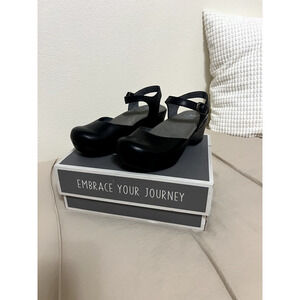 Dansko Women's Sam Black Soft Full Grain 9840320200 Women's Size 37 *NIB